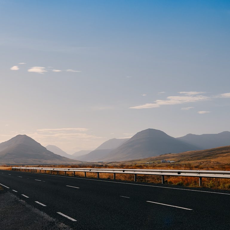 Oxnadalur Valley Road