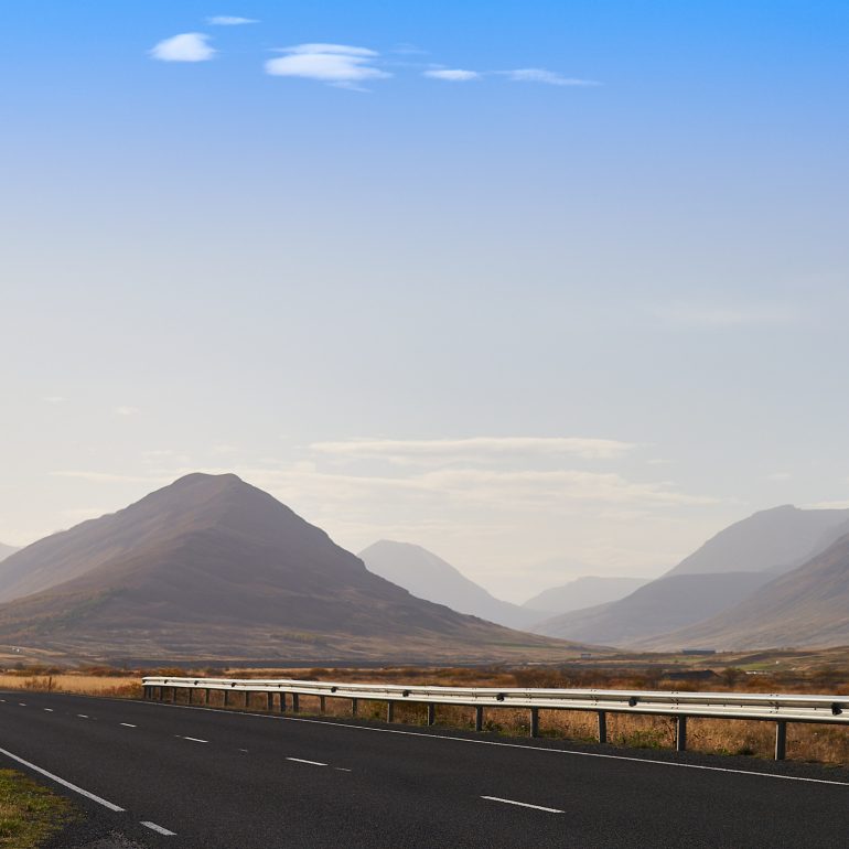 Oxnadalur Valley Road