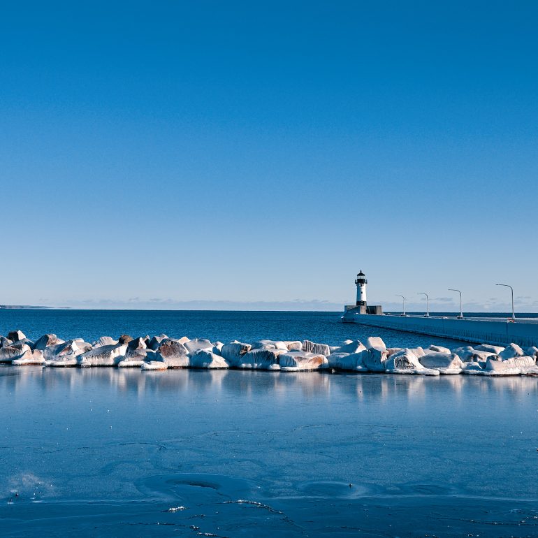 Duluth North Pier Lighthouse
