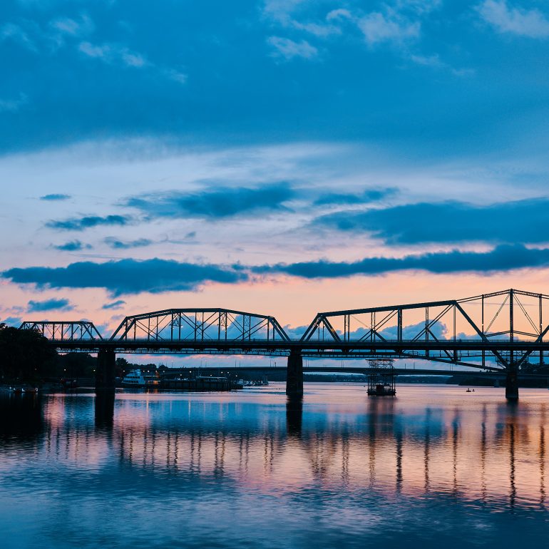 Macdonald-Cartier Bridge