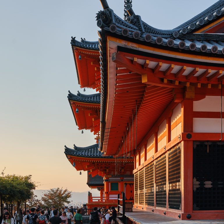 Kiyomizu-dera Sanjunoto
