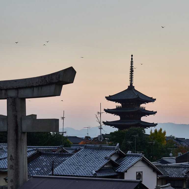 Hōkan-ji Pagoda