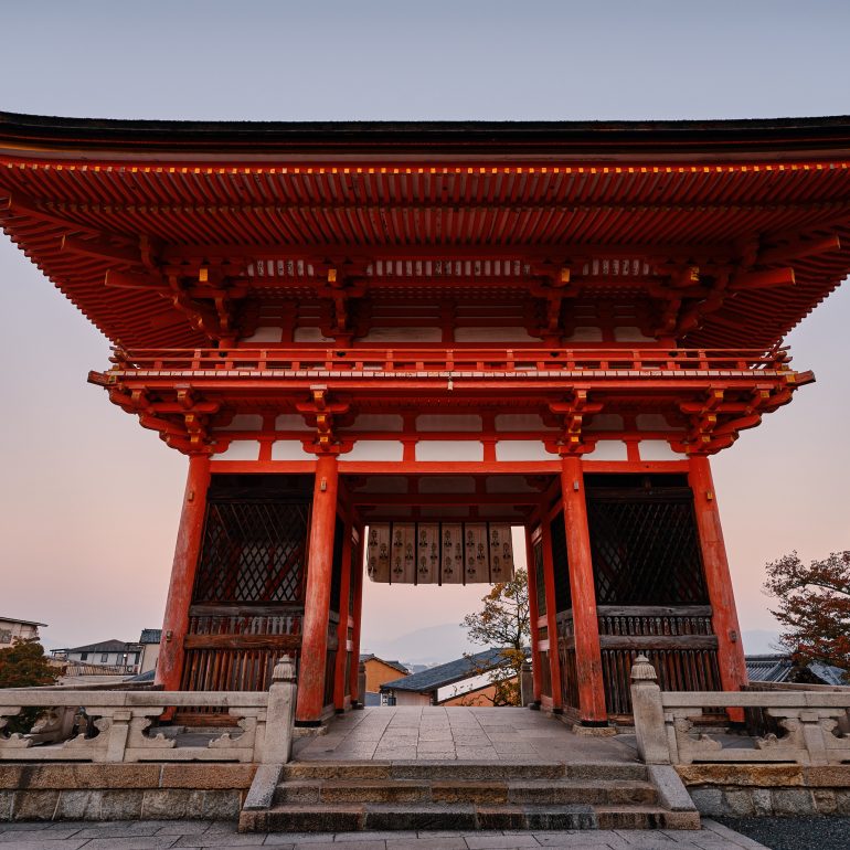 Kiyomizu-dera Niomon Gate